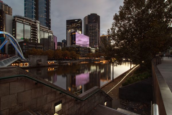 Melbourne-city_business_district_at_sunset