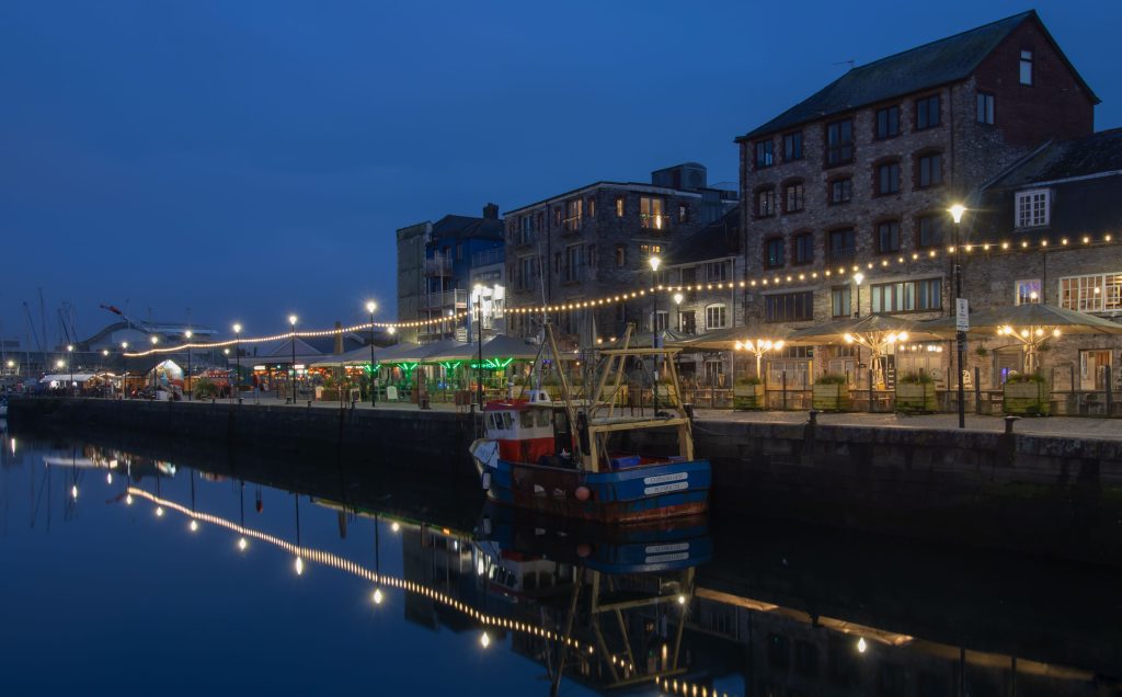 barbican_waterfront_plymouth_night-time