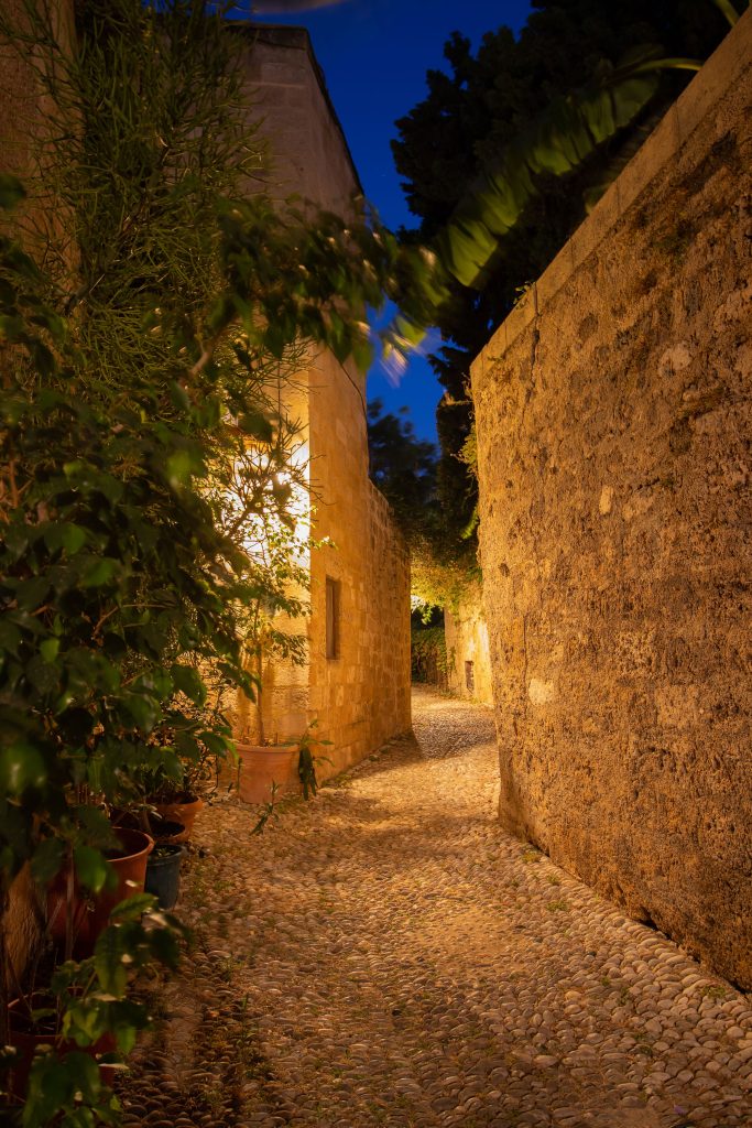 cobbled_street_rhodes_town