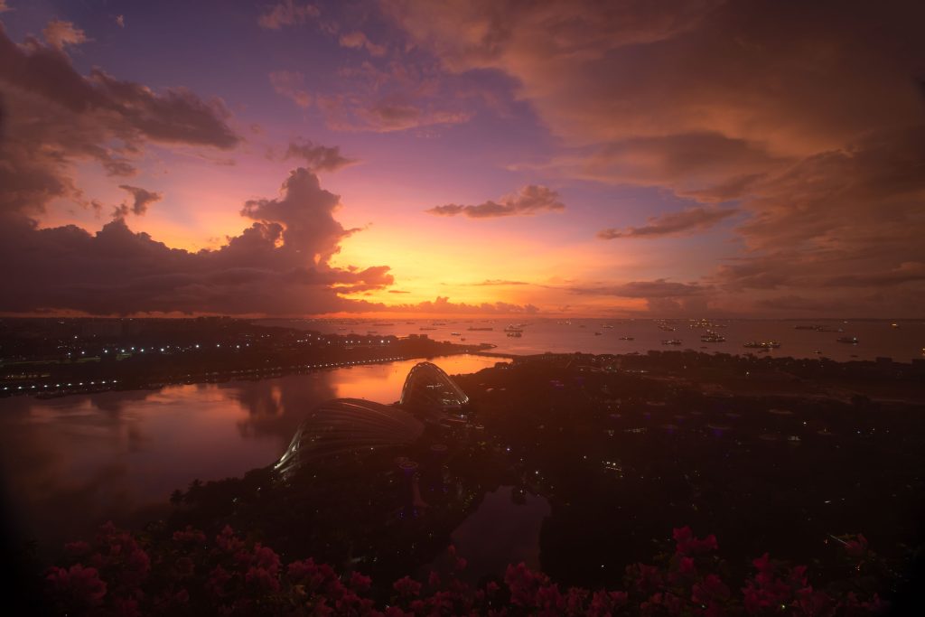 dawn_light_over_singapore