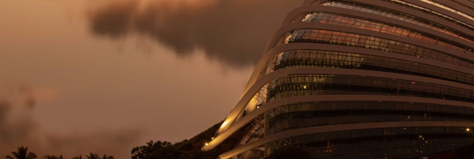 flower_dome_singapore_daybreak