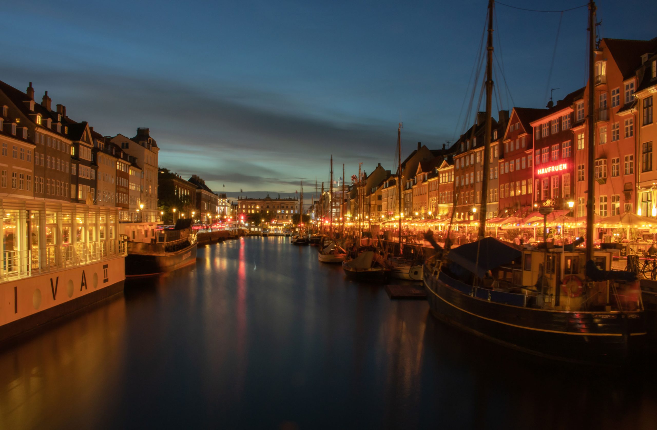 nyhavn_night-time